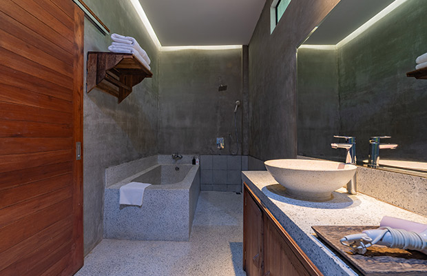 Infinity Poolside Family Suite