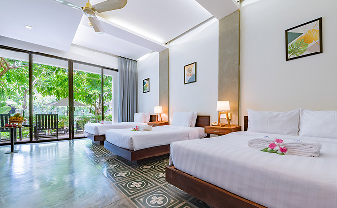 Triple Room