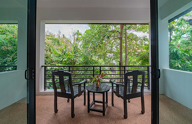 The Poolside Garden Residence-Signature Studio