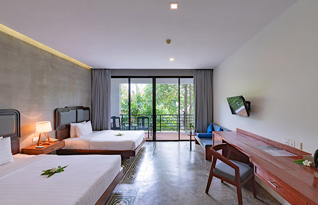 The Poolside Garden Residence-Signature Studio